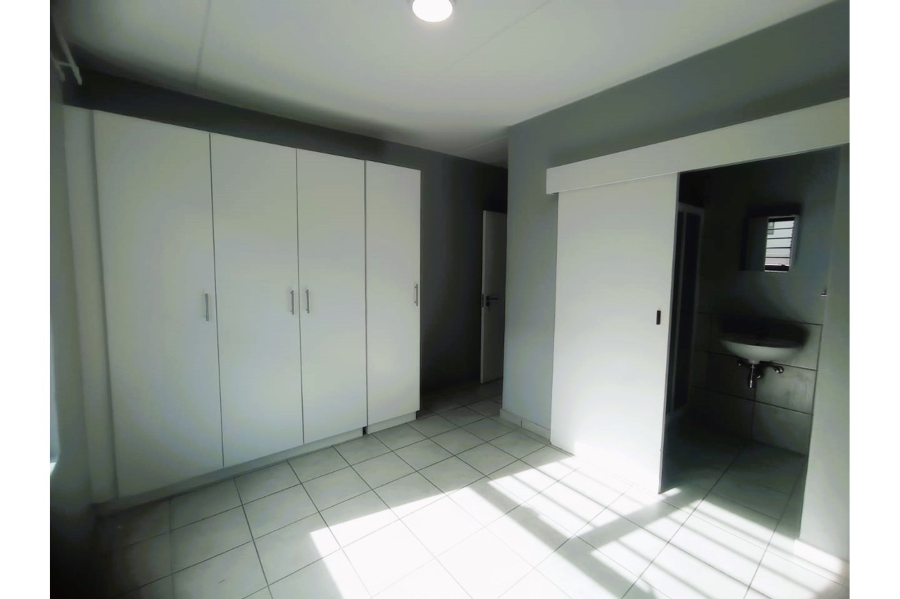 2 Bedroom Property for Sale in Parklands North Western Cape